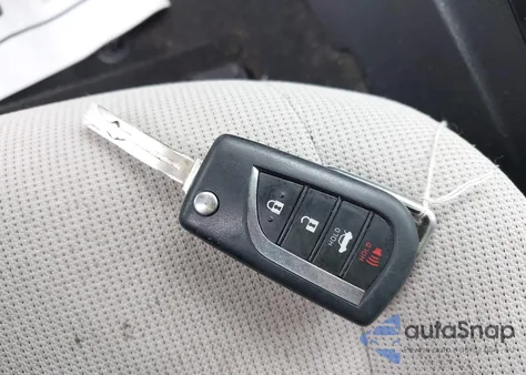 2021 Toyota Corolla Le from USA, damaged, VIN 5YFEPMAE0MP161687